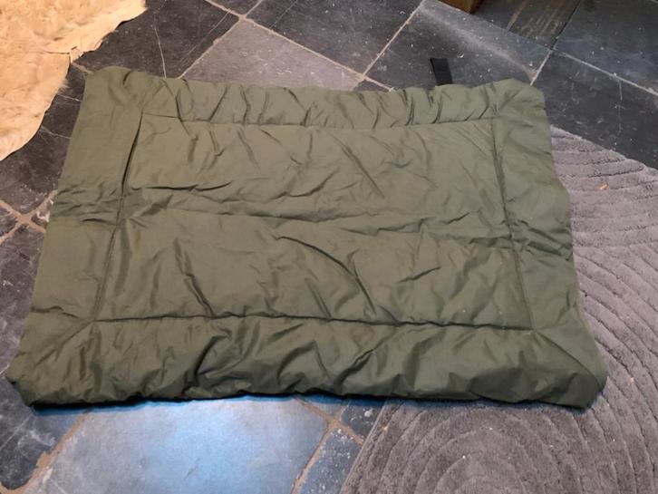 Hondenbed, Dieren en Toebehoren, Hondenmanden, Zo goed als nieuw, Polyester, Ophalen of Verzenden