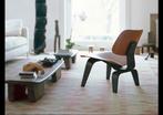 2X Vitra LCW chair Limited 75th anniversary edition !, Huis en Inrichting, Twee, Zo goed als nieuw, Mid century design, Hout