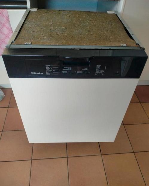 MIELE G1222SC Voor onderdelen of reparatie, Elektronische apparatuur, Vaatwasmachines, Niet werkend, Ophalen