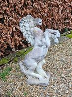Statue de jardin en forme de cheval cabré, Enlèvement, Utilisé