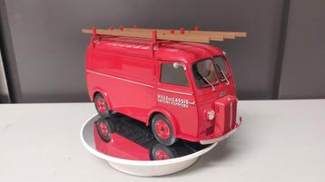 Norev Peugeot D4A Brandweer 1/18 (NIEUW) beschikbaar voor biedingen