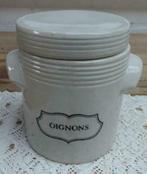 Franse gres uienpot met zwarte tekst OIGNONS, Enlèvement ou Envoi