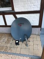 Schotelantenne diameter 90. Werkt oa met Tv-Vlaanderen., Audio, Tv en Foto, Schotelantennes, Ophalen of Verzenden, Zo goed als nieuw