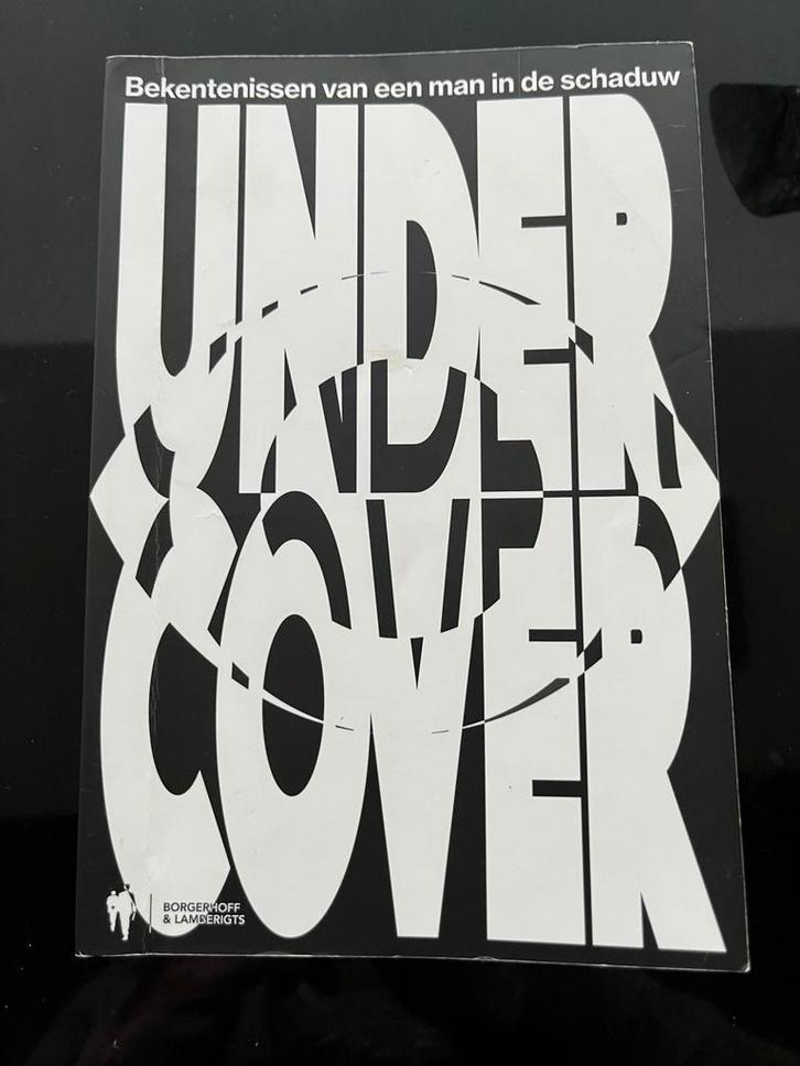 Vic Thiefs - Undercover, Boeken, Overige Boeken, Ophalen