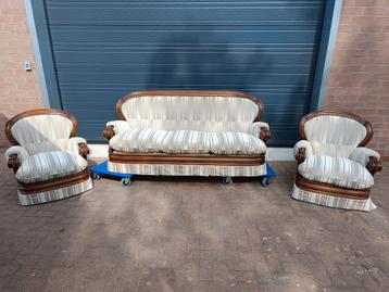 Mooi salon in prima staat!  beschikbaar voor biedingen