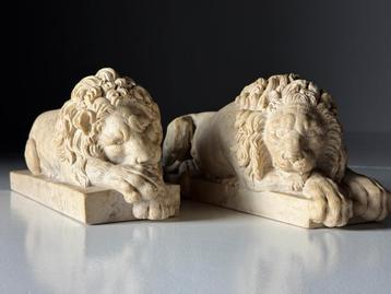 Set van 2 Marmeren Leeuwen na Canova beschikbaar voor biedingen