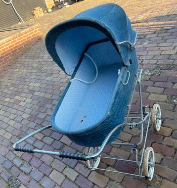 Retro kinderwagen buggy beschikbaar voor biedingen