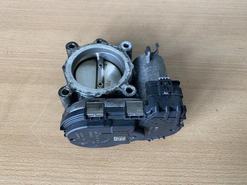 gasklephuis mercedes 1.6 / 2.0 2012 tot 2019 A2701410025, Auto-onderdelen, Brandstofsystemen, Gebruikt, Ophalen of Verzenden