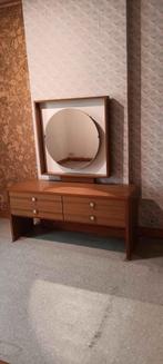 vintage retro commode- slaapkamermeubel met spiegel, 3 of 4 laden, Ophalen, Zo goed als nieuw