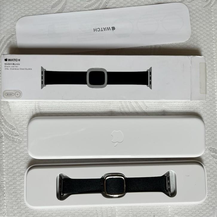 Apple Watch, moderne gesp met gesp/lus, 38 mm, moderne gesp, Handtassen en Accessoires, Smartwatches, Zo goed als nieuw, iOS, Zwart