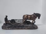 statue laboureur avec cheval et chien, Enlèvement