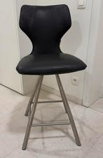Bar stoel grijs leder 63 cm, Huis en Inrichting, Barkrukken, Ophalen, Draaibaar, 60 tot 90 cm, Zo goed als nieuw
