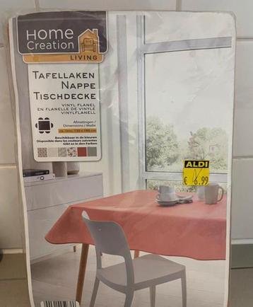 Tafelhoes beschikbaar voor biedingen