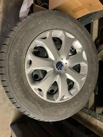 ford 16' duim velgen met banden en wieldoppen origineel beschikbaar voor biedingen