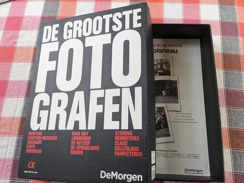 Helmut Newton / Robert Capa - De Grootste fotografen / De Mo, Livres, Art & Culture | Photographie & Design, Comme neuf, Photographes