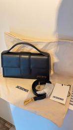 Sac Jacquemus Grand bambino, Handtassen en Accessoires, Ophalen, Nieuw