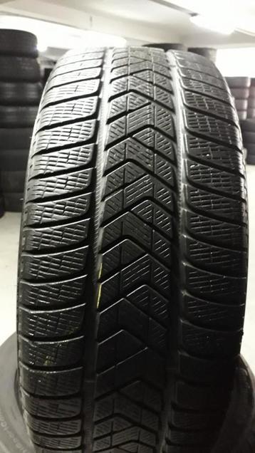 22540r18 225 40 r18 225/40/18 pirelli Dunlop M+S avec montag beschikbaar voor biedingen