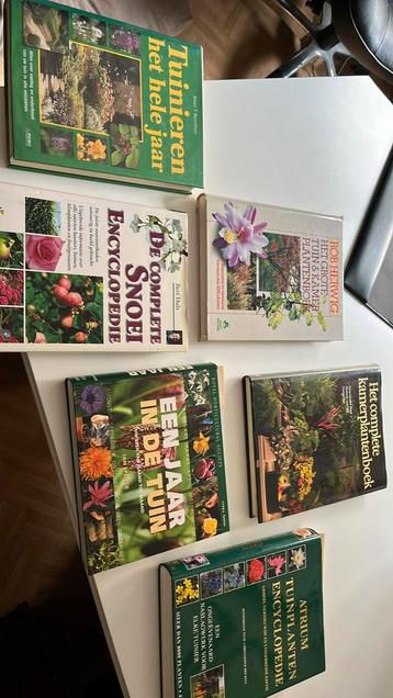 Tuin en kamerplanten boeken beschikbaar voor biedingen