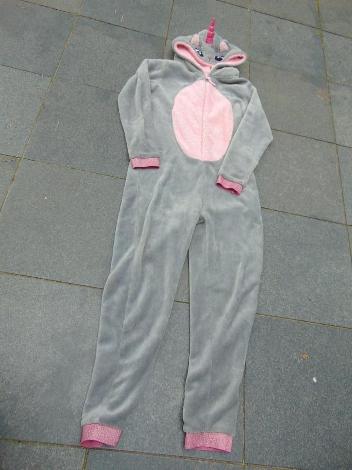 Unicorn onesie in prima staat, Kleding | Dames, Homewear, Gedragen, Maat 38/40 (M), Grijs, Ophalen of Verzenden