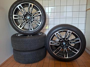 Bmw 5 serie i5 G60 G61 19 inch velgen 935 M 4 seasons banden beschikbaar voor biedingen