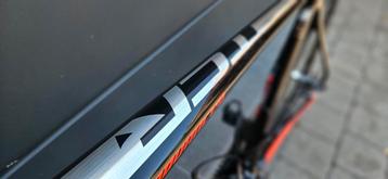 Giant TCR koersfiets carbon Disc beschikbaar voor biedingen