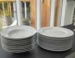 Vaisselles professionnelles.
12 assiettes plates, et 12 prof, Ophalen, Zo goed als nieuw