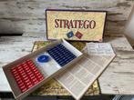 Stratego met vlaggen op doos [s84], Ophalen of Verzenden, Zo goed als nieuw