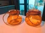 Twee oranjekleurige glazen potten, Enlèvement ou Envoi