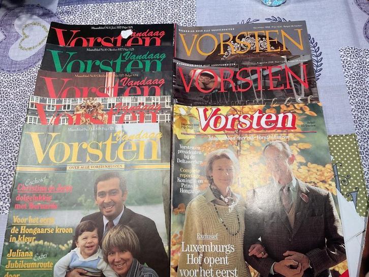 7 tijdschriften « vorsten vandaag », Boeken, Politiek en Maatschappij, Gelezen, Ophalen of Verzenden