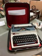 Model 32 Typewriter from Daro Erika, Germany, 1965., Diversen, Typemachines, Ophalen, Zo goed als nieuw