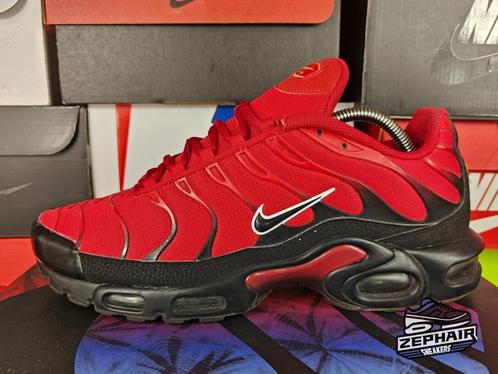Nike Air Max Plus TN 'University Red' EU44,5 2018, Kleding | Heren, Schoenen, Gedragen, Sneakers, Overige kleuren, Ophalen of Verzenden