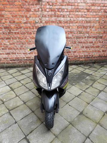 Sym 125cc 2013 gts joymax, Comme neuf, SYM
