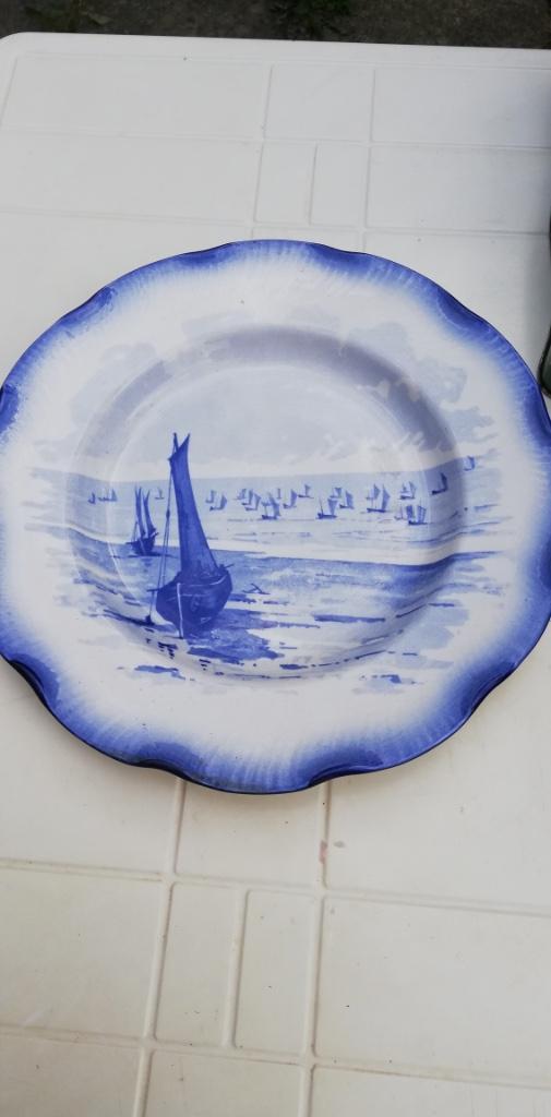 Lot de 2 anciennes assiettes des Faïenceries Sarreguemines, Antiek en Kunst, Antiek | Wandborden en Tegels, Ophalen of Verzenden