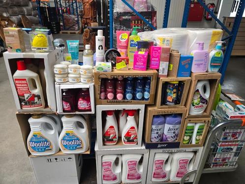 ️‼️ Palette de produits d’hygiène 292 pièces ‼️️ 500, Diversen, Rommelmarktspullen, Nieuw, Ophalen