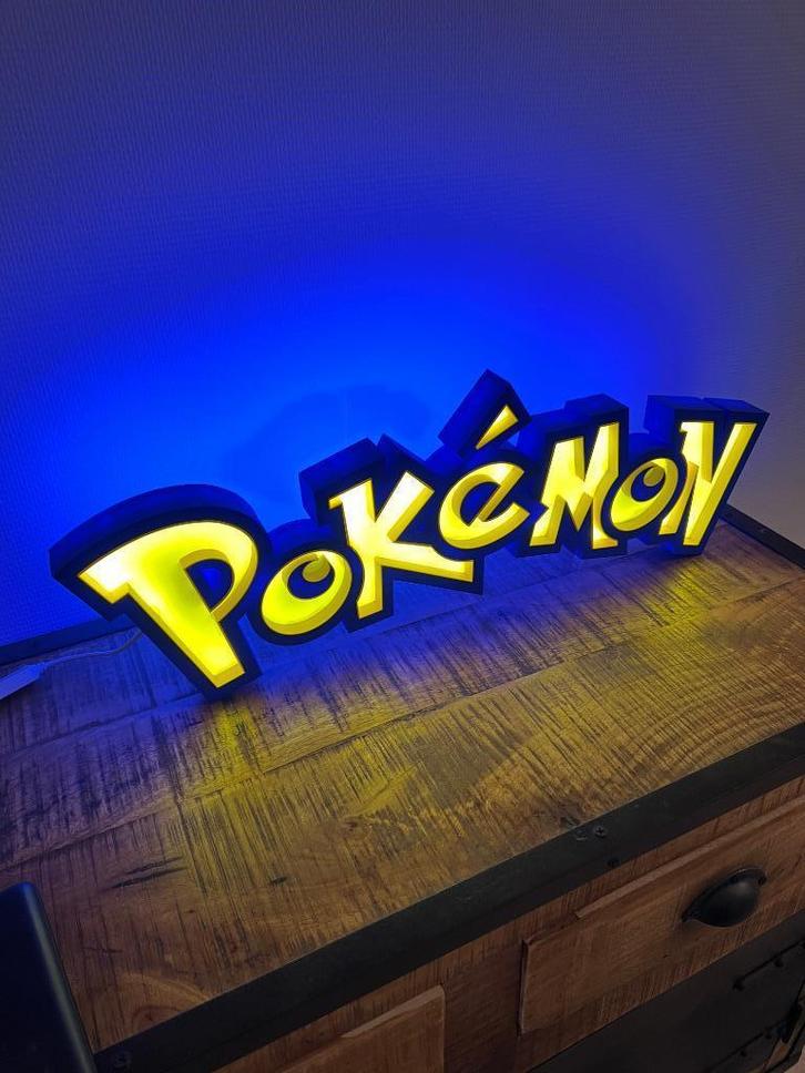 Écran LED Pokemon, Hobby & Loisirs créatifs, Jeux de cartes à collectionner | Pokémon, Neuf, Autres types, Enlèvement ou Envoi