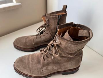 Mooie bottines voor dames beschikbaar voor biedingen