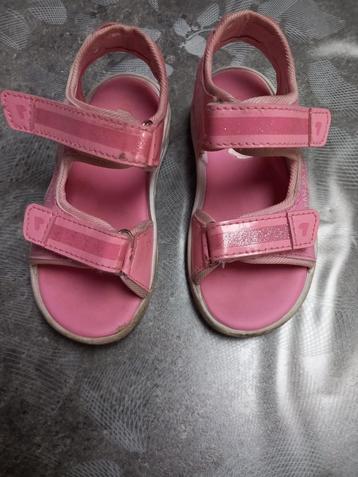 Sandalen maat 25 beschikbaar voor biedingen