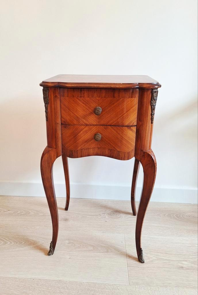 Oud nachtkastje Louis XV-stijl marqueterie inlegfineer, Antiek en Kunst, Antiek | Meubels | Tafels, Ophalen