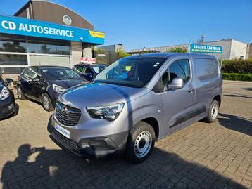 Opel Combo 1.2i Benzine !! 1 Jaar Garantie, Airco, Navigatie beschikbaar voor biedingen