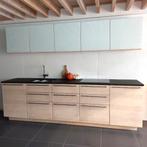 Toonzaalkeuken in els met lacobel deurtjes, Huis en Inrichting, Ophalen, Enkelwandige keuken, Crème, Graniet of Steen