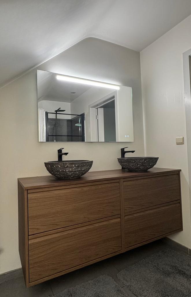 Meuble de salle de bain de luxe avec double vasque et miroir, Maison & Meubles, Salle de bain | Meubles de Salle de bain, Comme neuf