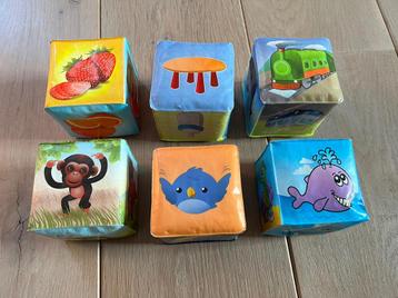 6 zachte mousse blokjes met plastic omhulsel, Enlèvement ou Envoi, Utilisé, Autres types