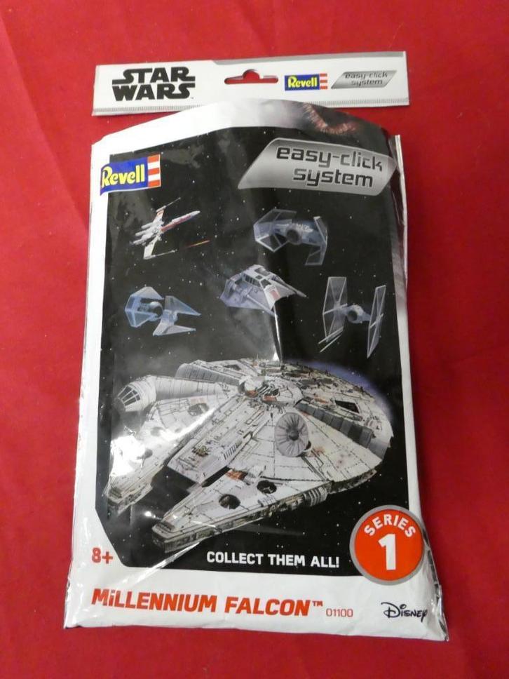Revell - star wars 1/241 millennium falcon n01100, Verzamelen, Star Wars, Zo goed als nieuw, Overige typen, Ophalen of Verzenden