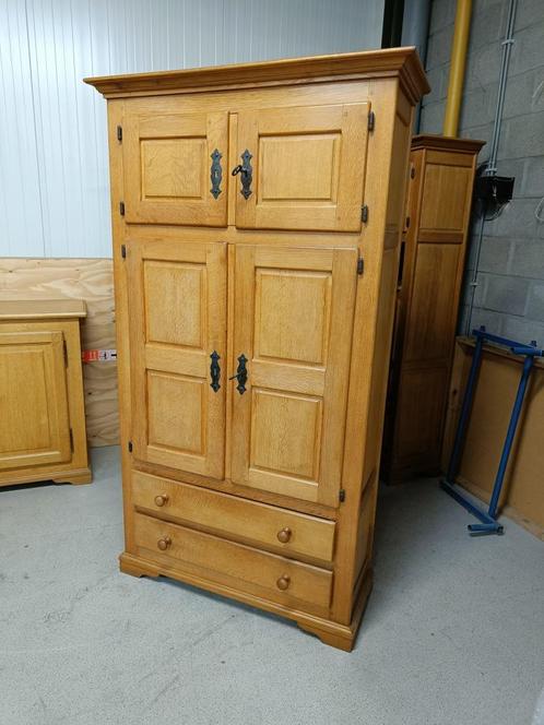 Massieve houten kast, Huis en Inrichting, Kasten | Wandmeubels, Gebruikt, 150 tot 200 cm, Minder dan 150 cm, 25 tot 50 cm, Met lade(s)