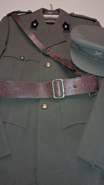 BELGIQUE - ABL - UNIFORME SOUS LIEUTENANT 31A - ANNEES 50 beschikbaar voor biedingen