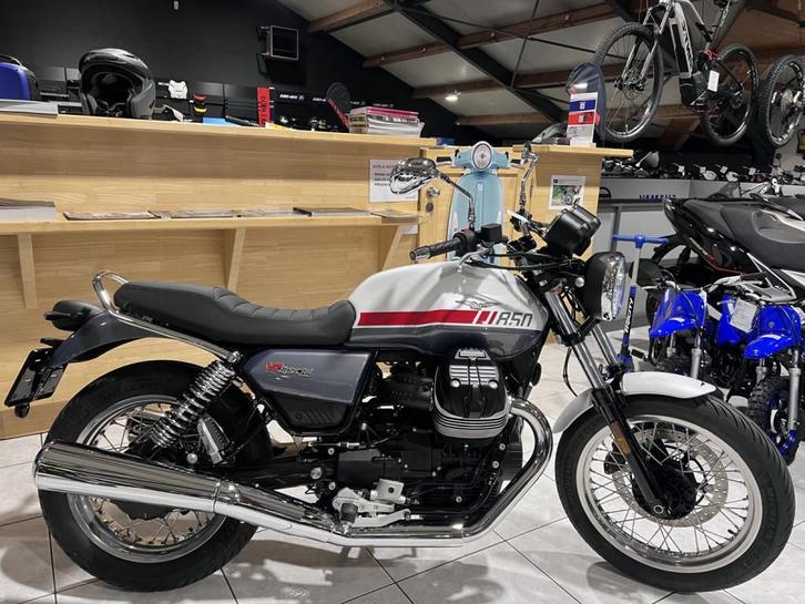 Moto Guzzi V 7 SPECIAL, Motos, Motos | Moto Guzzi, Entreprise, Autre, plus de 35 kW, Enlèvement