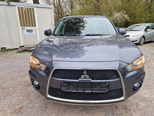 Mitsubishi autlander 2.2L.4x4 diesel 2011.5place roul bien, Auto's, Mitsubishi, Bedrijf, Te koop, Outlander, 4x4, ABS, Achteruitrijcamera
