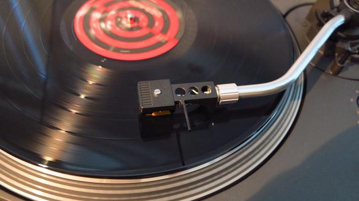 Digitalisering van vinyl platen, Audio, Tv en Foto, Platenspelers, Zo goed als nieuw, Platenspeler, Thorens, Ophalen of Verzenden