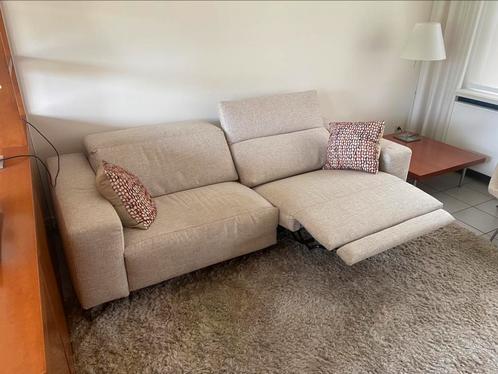 Dubbele luxe relax sofa. Zetel in perfecte staat, Huis en Inrichting, Zetels | Complete zithoeken, Zo goed als nieuw, Stof, Ophalen