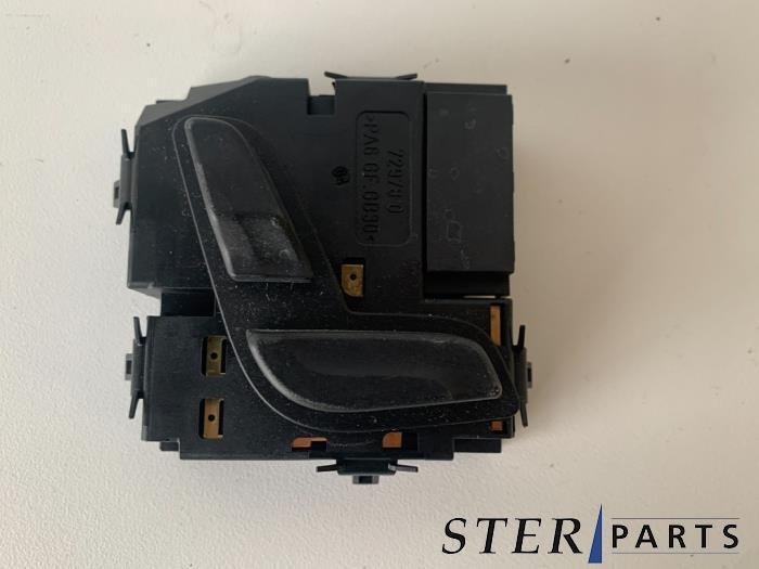 Commutateur réglage siège d'un Mercedes E-Klasse, Autos : Pièces & Accessoires, Habitacle & Garnissage, Mercedes-Benz, Utilisé